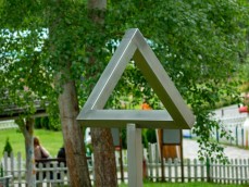 Niemożliwy trójkąt