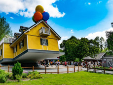 Latająca Chata Tajemnic