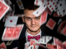 Iluzjonista Maciej Pęda