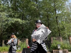 Zabawy z adeptami iluzji