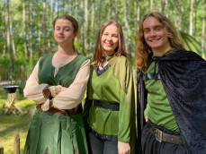 Łowcy Smoków na Farmie Iluzji