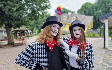 Lekcja Iluzji z Adeptami