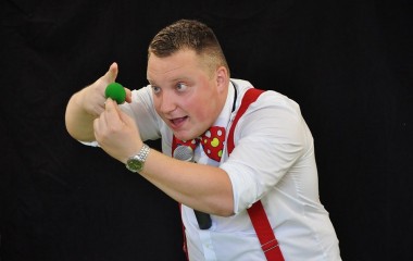 Iluzjonista Krystian Bączyński